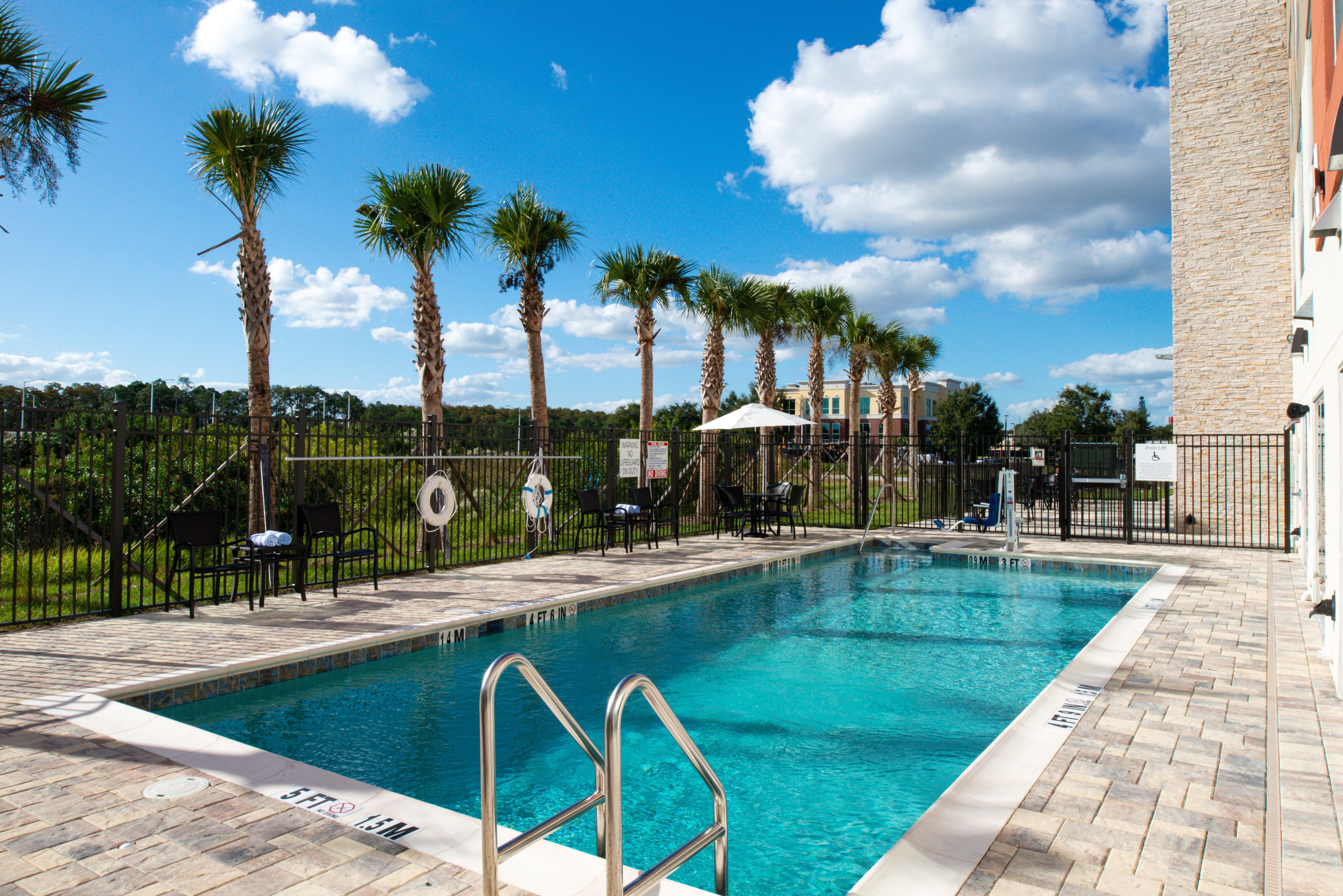 Holiday Inn Express Orlando - South Park, An Ihg Hotel Exterior photo