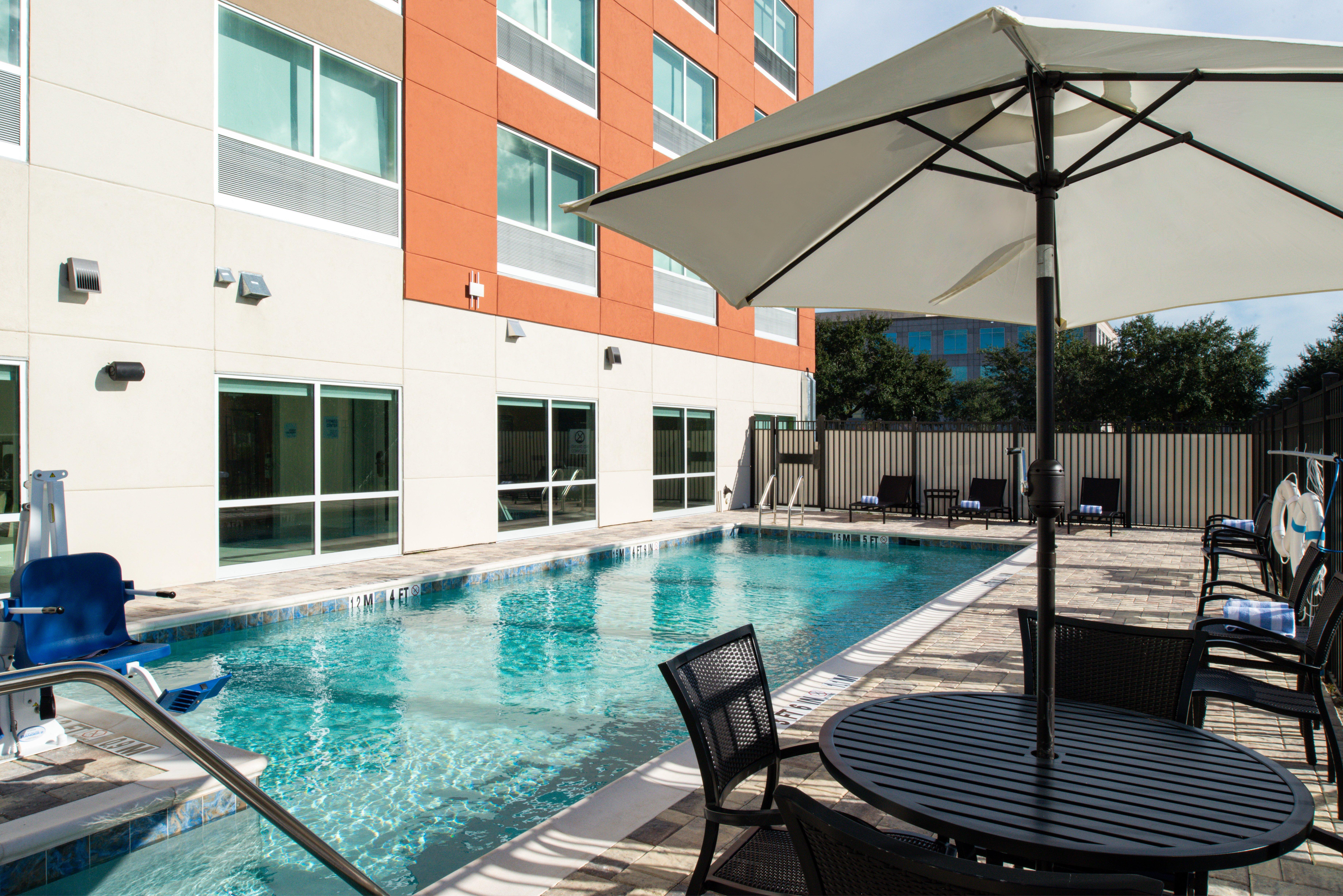 Holiday Inn Express Orlando - South Park, An Ihg Hotel Exterior photo